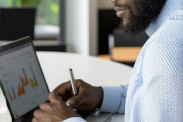 How to Craft a GMB Description That Converts Browsers to Buyers